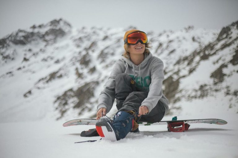Jak wybrać najlepsze wiązania snowboardowe?